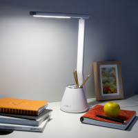 Настольная лампа Eurosvet Office 80421/1 белый a045351